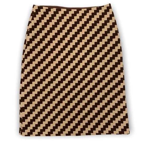 J. Crew Wool Pencil Skirt Knee Length Women's Size 6 Chevron Pattern Brown Cream - Picture 1 of 5